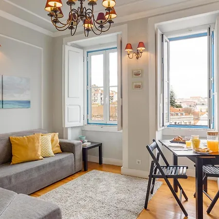 Bright Tailor Made Apartment By The Castle-2