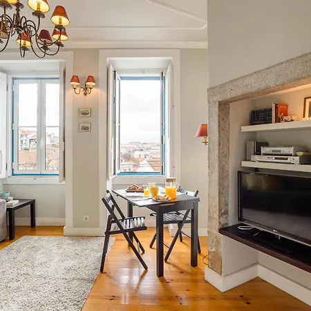 Bright Tailor Made Apartment By The Castle-3